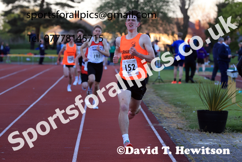 The 1500 metres, 2026 NEGP 1, Monkton Stadium. Photo: David T. Hewitson/Sports for All Pics